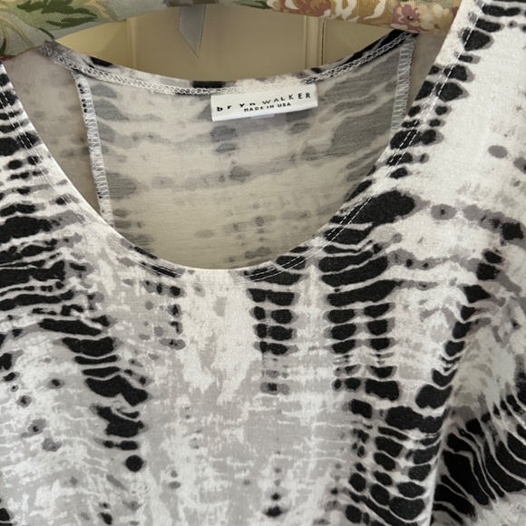 BRYN WALKER TUNIC TOP.....MARKED S BUT MEASURES L/XL....NEW CONDITION - Picture 4 of 11